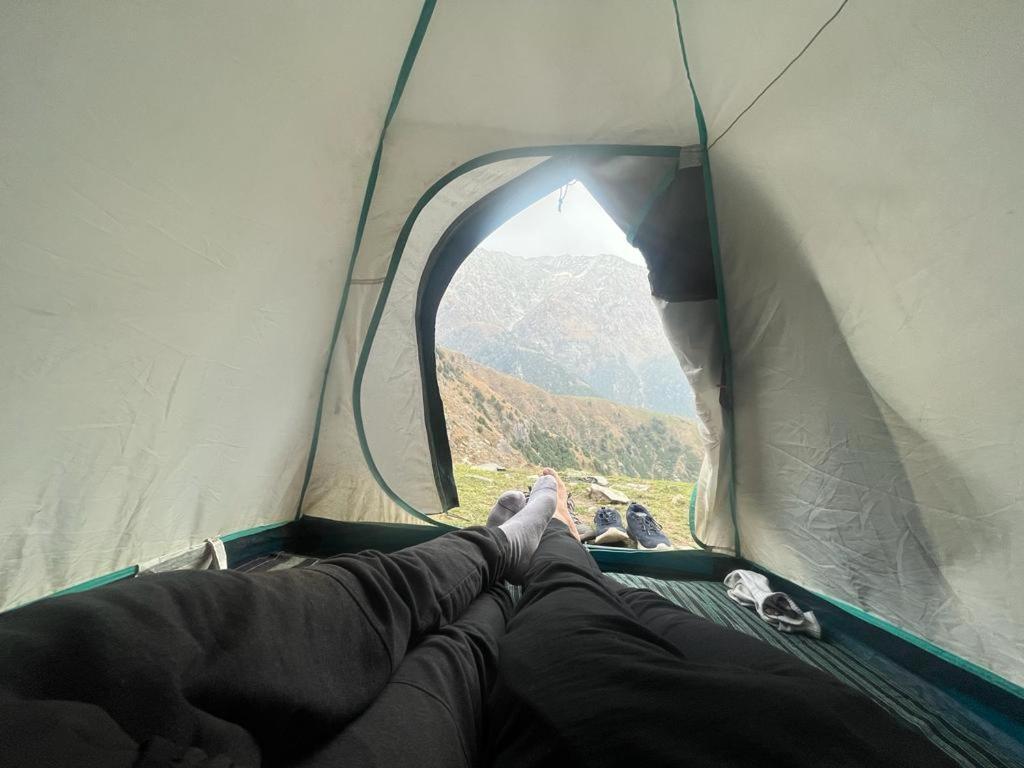 Triund Trek Hotel Dharamshala Buitenkant foto