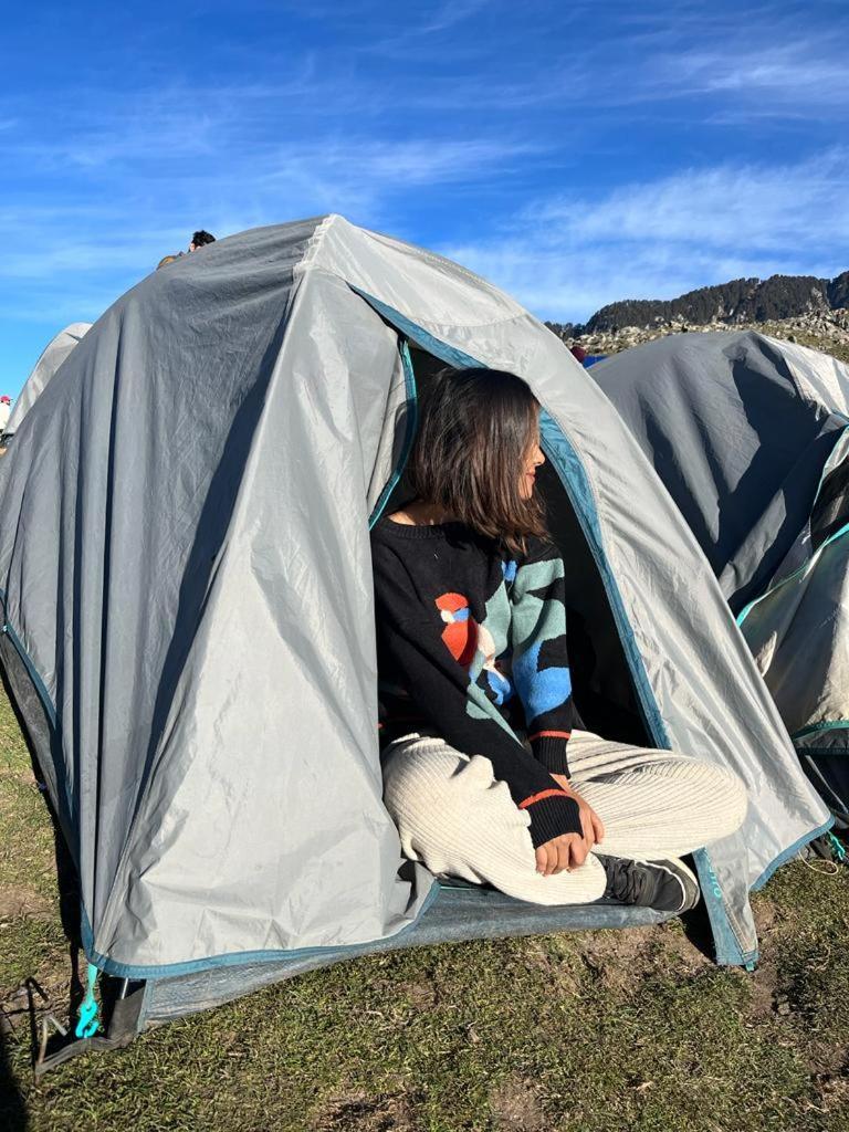 Triund Trek Hotel Dharamshala Buitenkant foto
